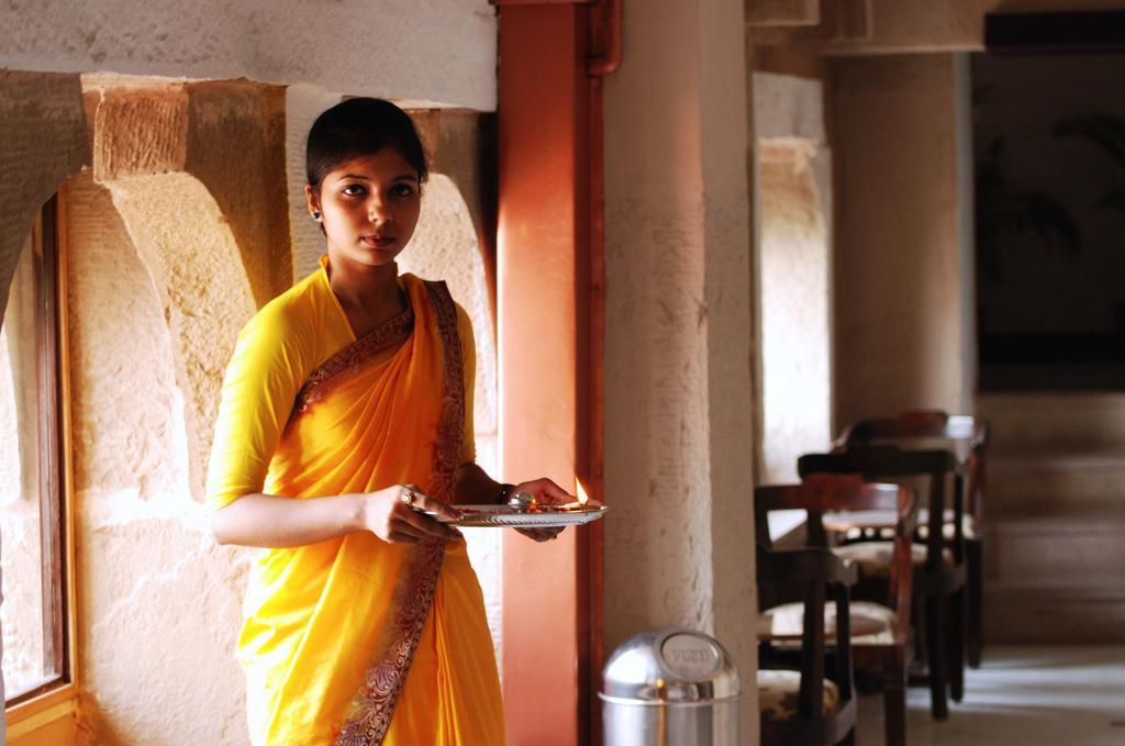 Guleria Kothi At Ganges Hotel Varanasi Exterior foto