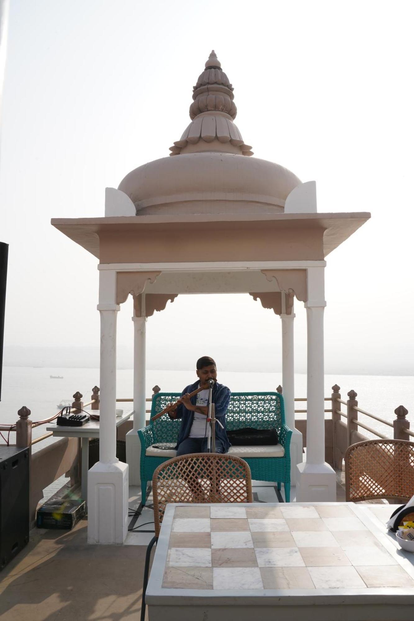 Guleria Kothi At Ganges Hotel Varanasi Exterior foto