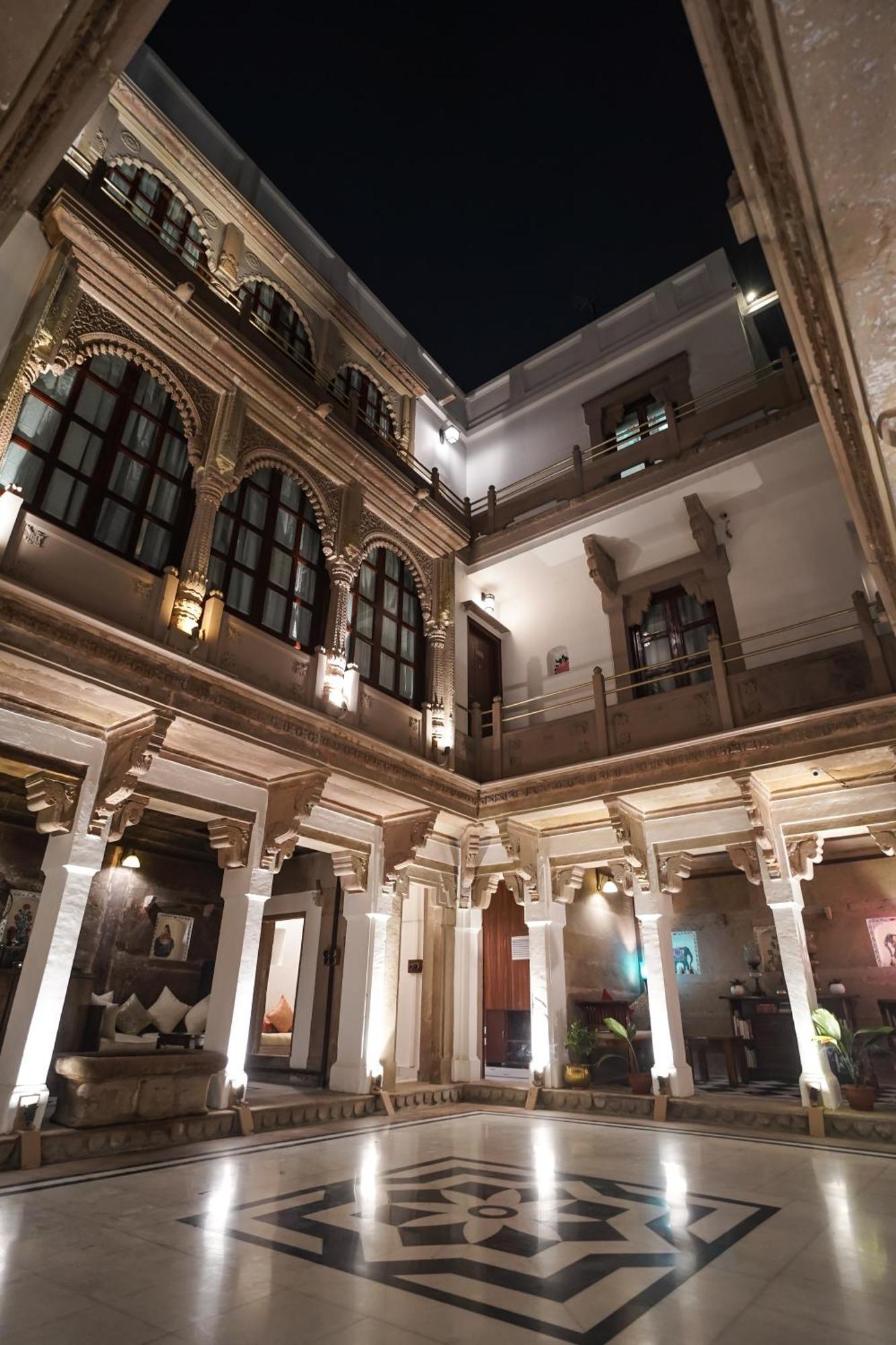 Guleria Kothi At Ganges Hotel Varanasi Exterior foto