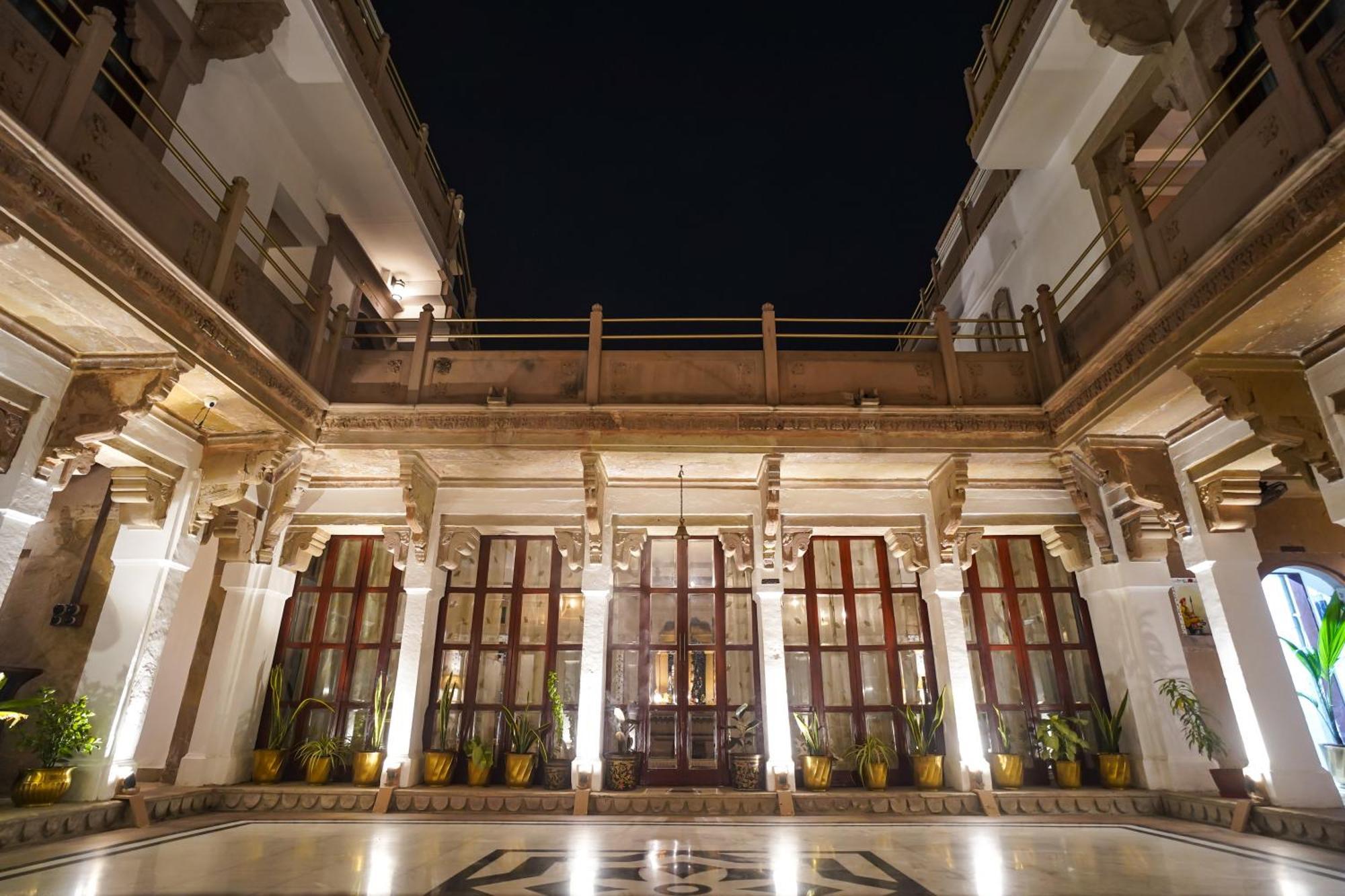 Guleria Kothi At Ganges Hotel Varanasi Exterior foto