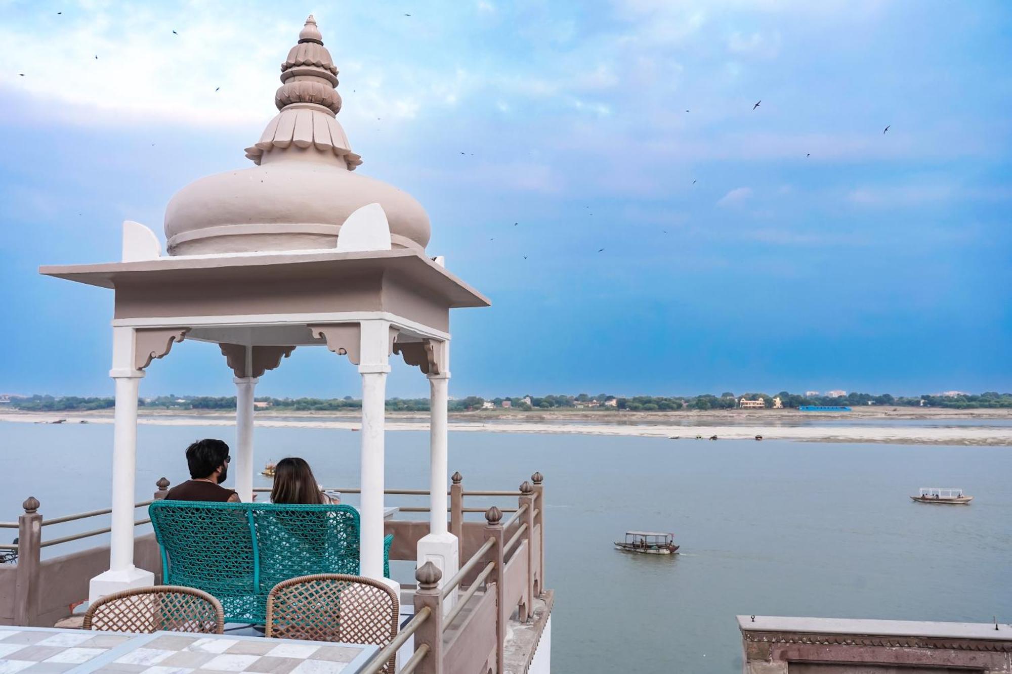Guleria Kothi At Ganges Hotel Varanasi Exterior foto