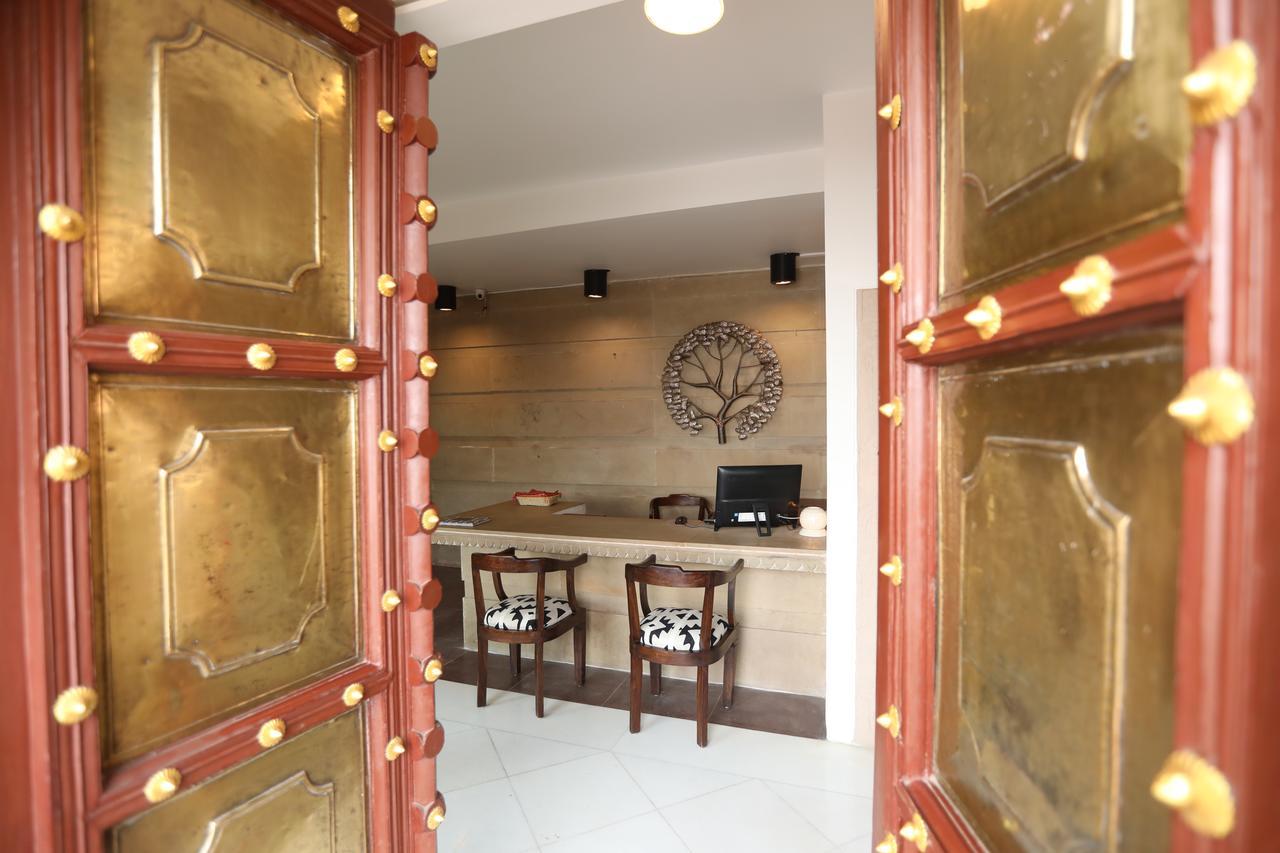 Guleria Kothi At Ganges Hotel Varanasi Exterior foto